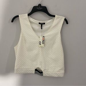 Kind Of Women’s V Neck Cropped Eyelet White Sleeveless Top L